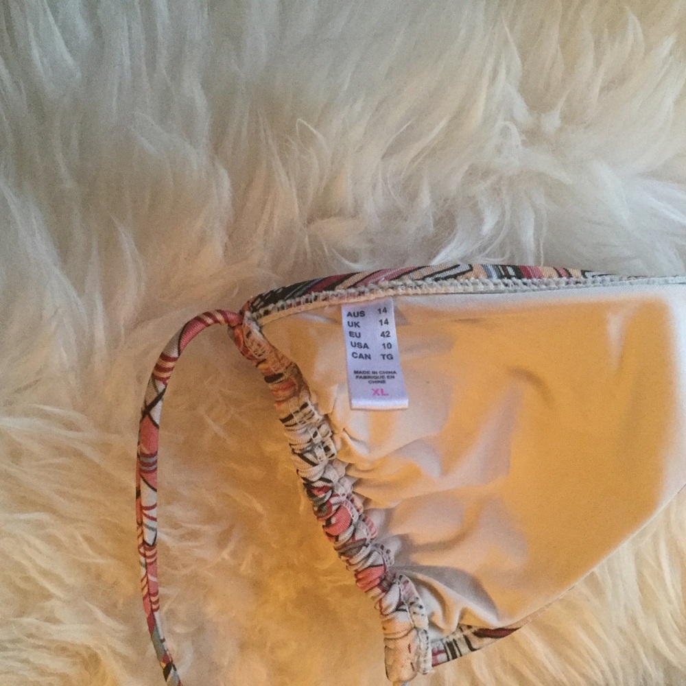 Insight triangle bikini geometric pattern - Picture 6 of 6
